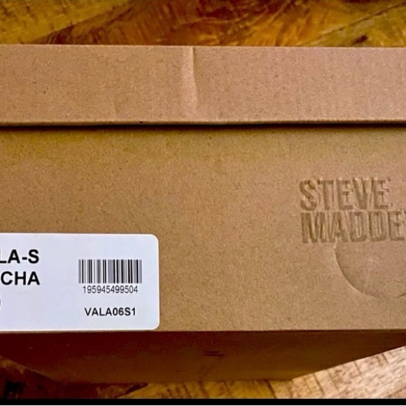 Steve Madden Vala Studded Mocha Pumps - size 9 NIB - Picture 4 of 4